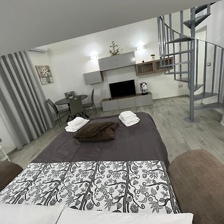Napoli Centro-La Casa Di Lucio Bed & Breakfast Luaran gambar